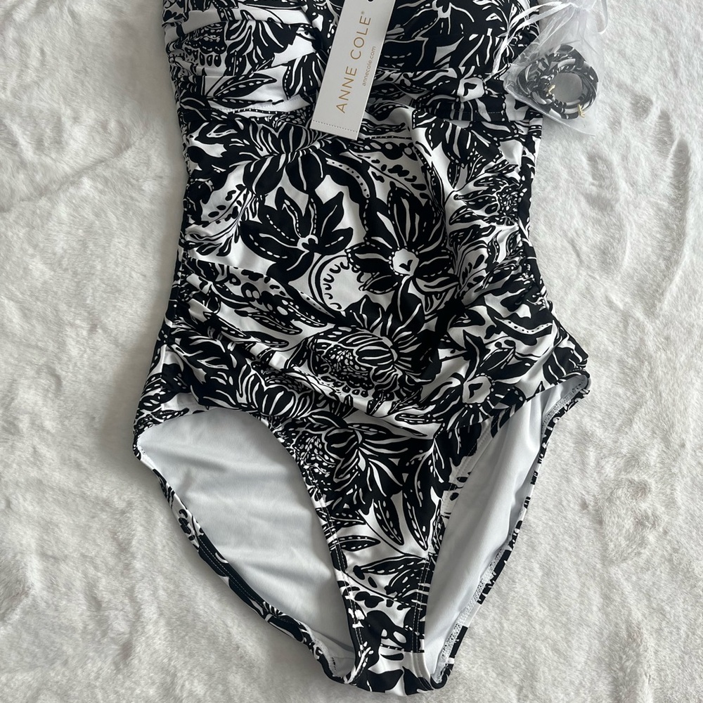 Anne Cole Black and White Women’s Swimwear